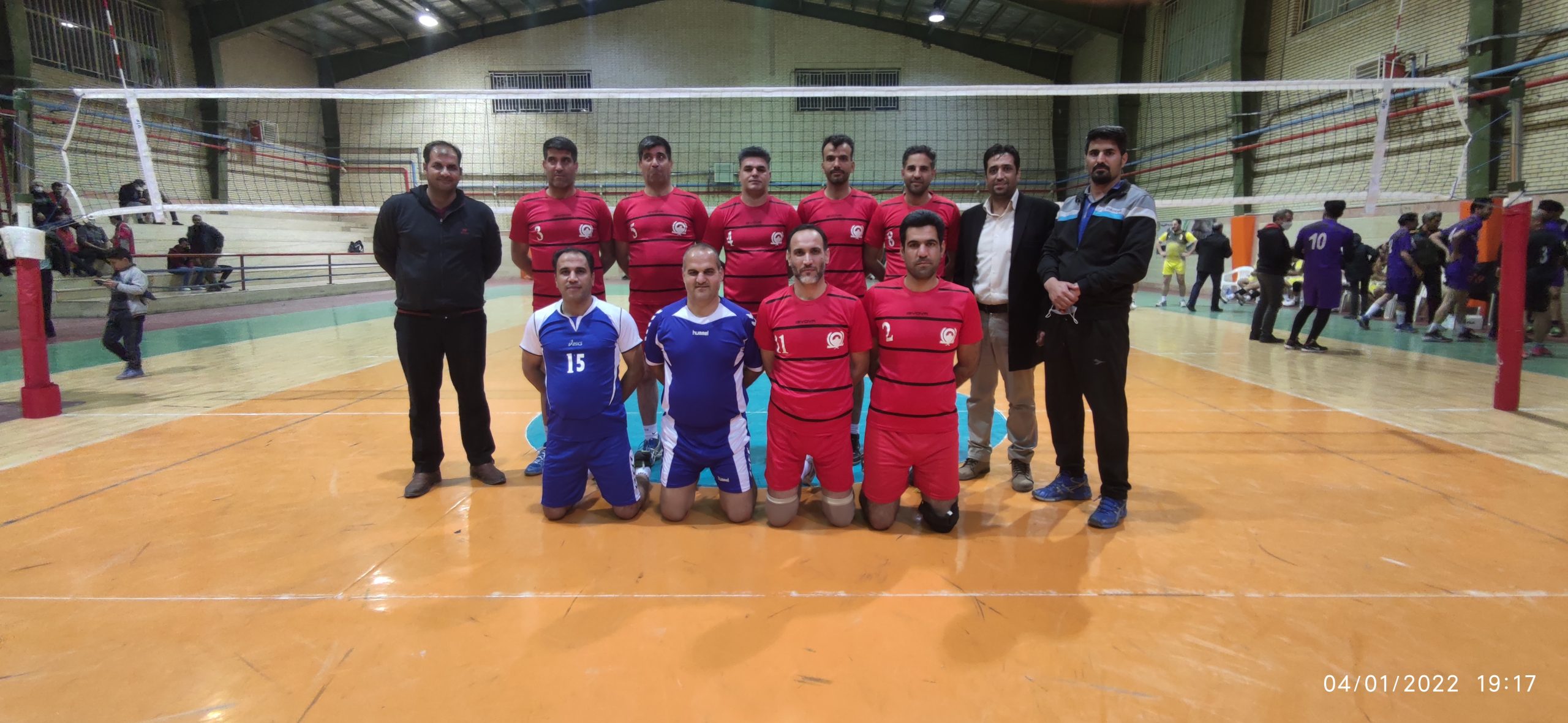 راه یابی تیم والیبال کارکنان شهرداری بیرجند به نیمه نهایی مسابقات استانی والیبال کارکنان دولت